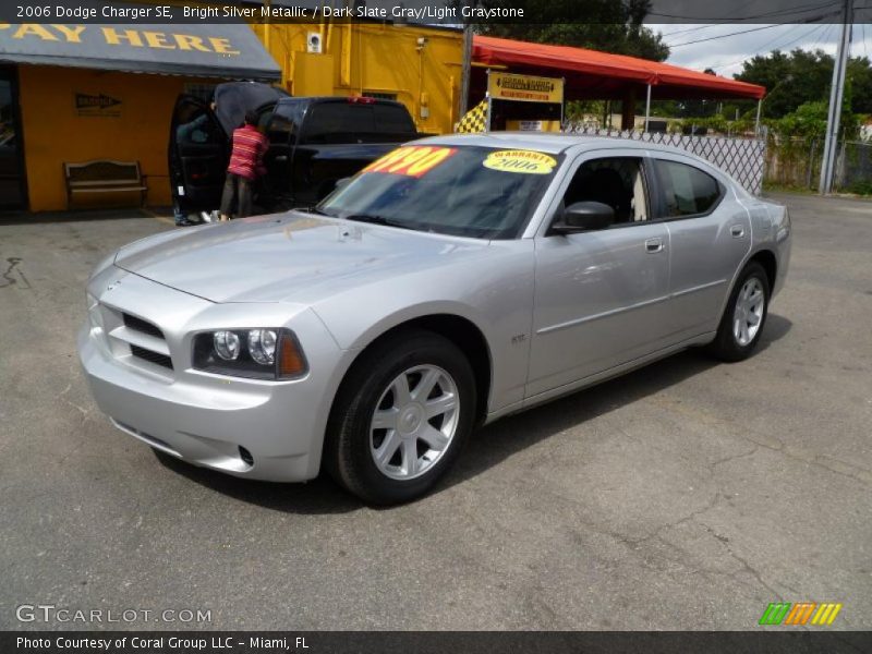 Bright Silver Metallic / Dark Slate Gray/Light Graystone 2006 Dodge Charger SE