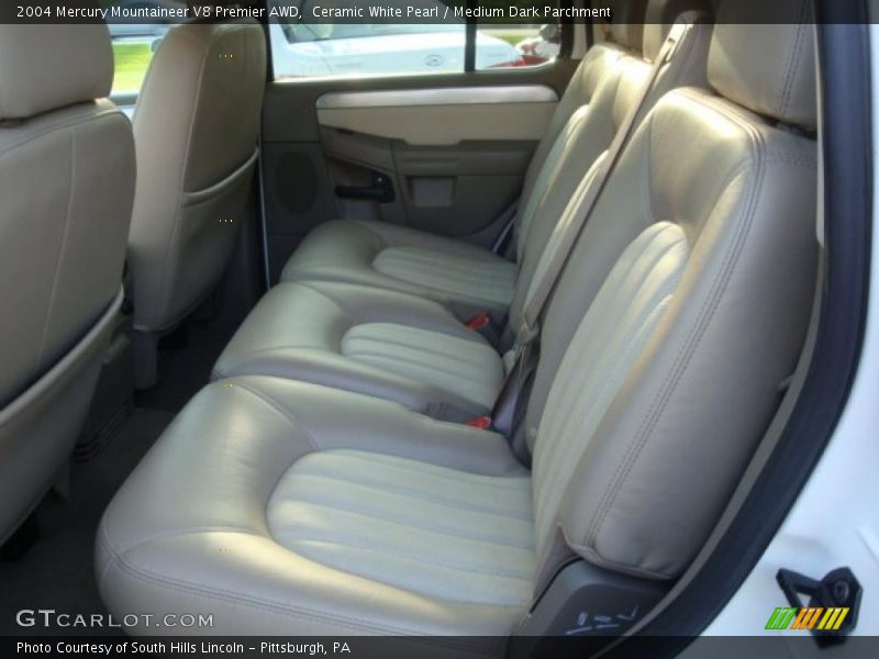 Ceramic White Pearl / Medium Dark Parchment 2004 Mercury Mountaineer V8 Premier AWD