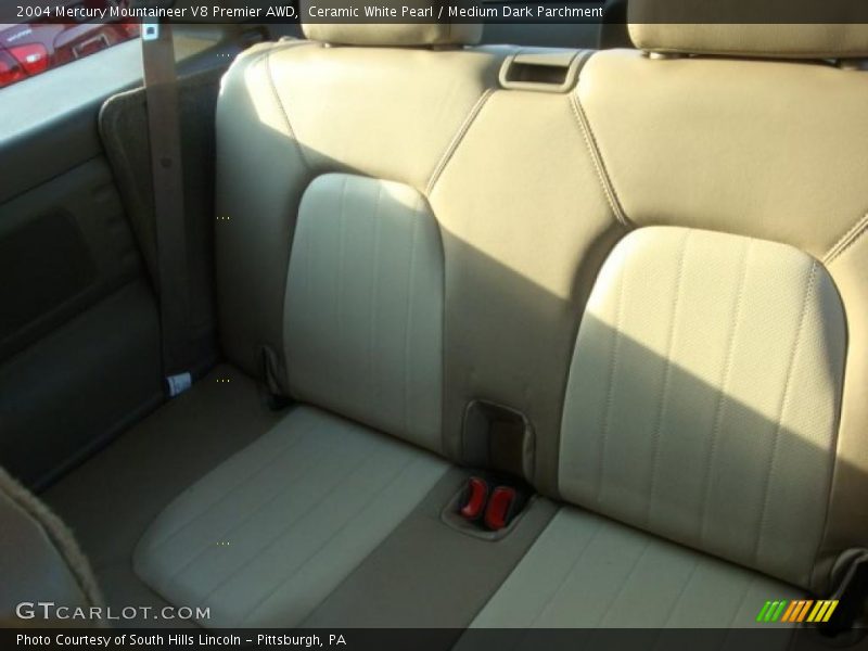 Ceramic White Pearl / Medium Dark Parchment 2004 Mercury Mountaineer V8 Premier AWD