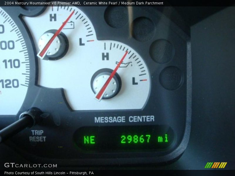 Ceramic White Pearl / Medium Dark Parchment 2004 Mercury Mountaineer V8 Premier AWD