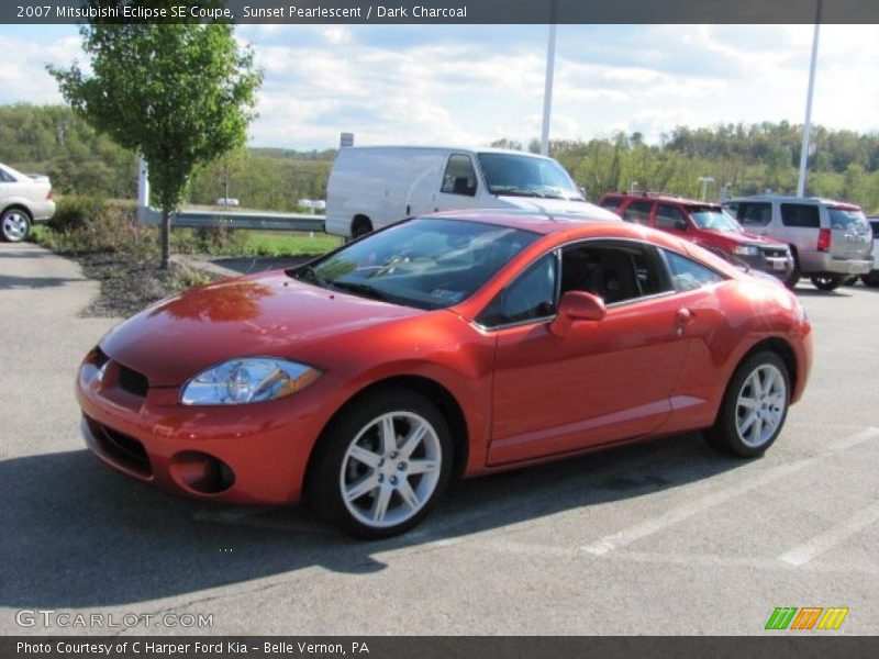 Front 3/4 View of 2007 Eclipse SE Coupe