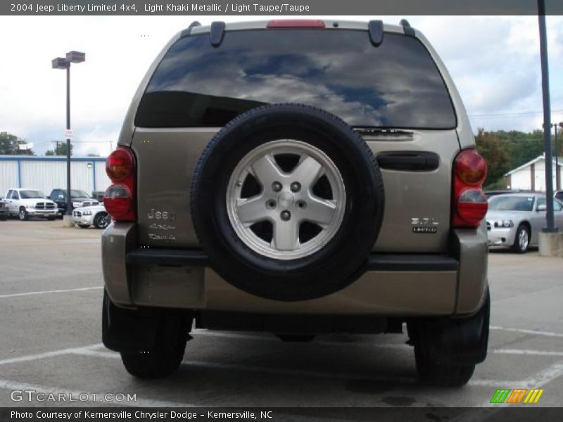 Light Khaki Metallic / Light Taupe/Taupe 2004 Jeep Liberty Limited 4x4