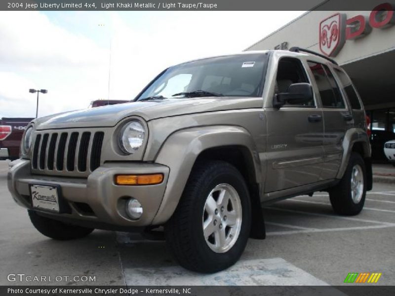 Light Khaki Metallic / Light Taupe/Taupe 2004 Jeep Liberty Limited 4x4