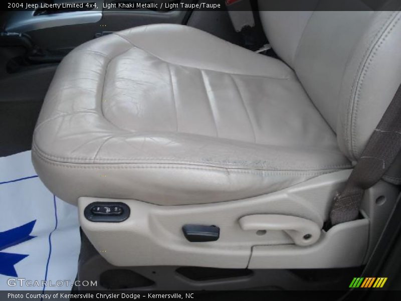 Light Khaki Metallic / Light Taupe/Taupe 2004 Jeep Liberty Limited 4x4