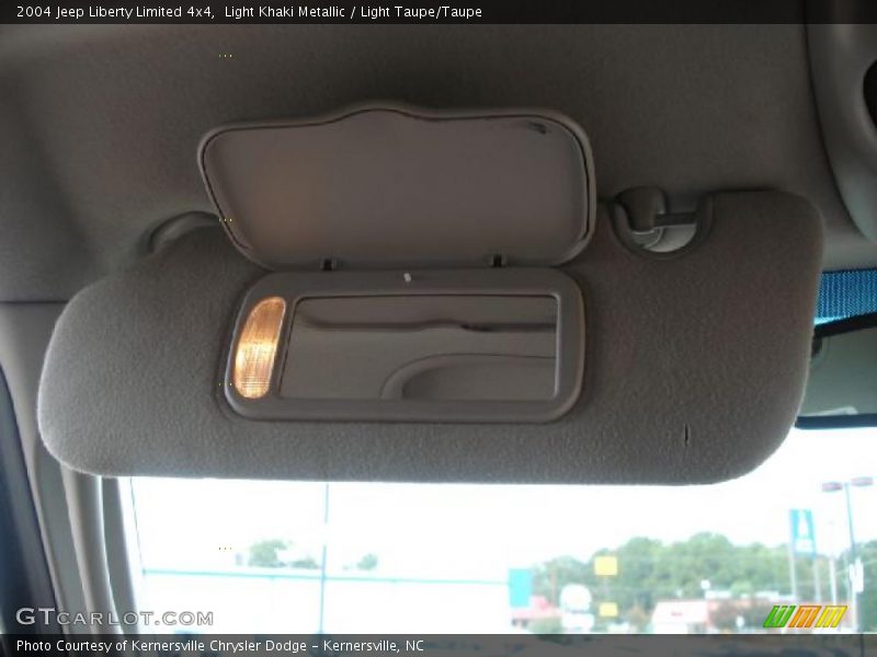 Light Khaki Metallic / Light Taupe/Taupe 2004 Jeep Liberty Limited 4x4