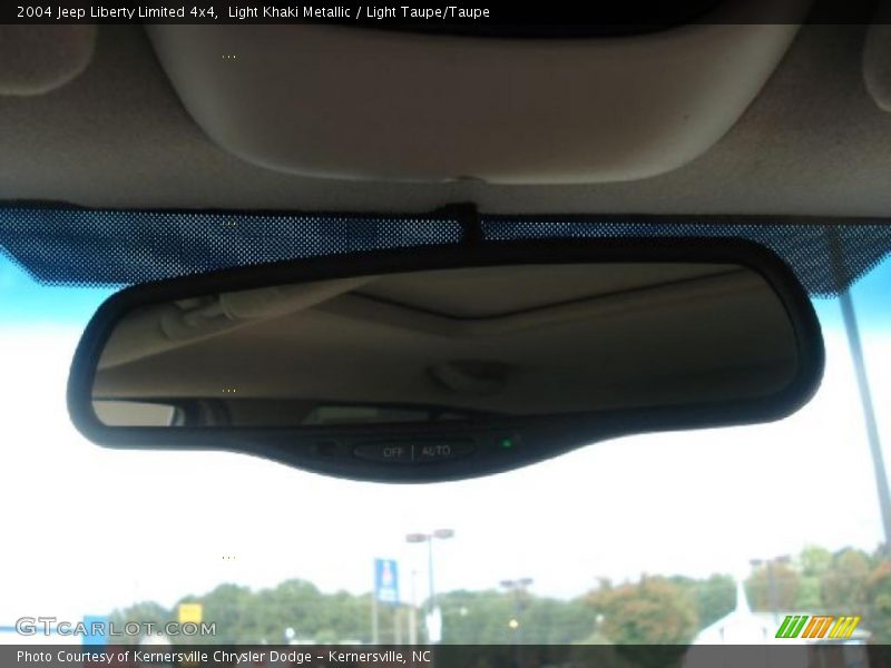 Light Khaki Metallic / Light Taupe/Taupe 2004 Jeep Liberty Limited 4x4