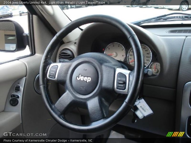 Light Khaki Metallic / Light Taupe/Taupe 2004 Jeep Liberty Limited 4x4