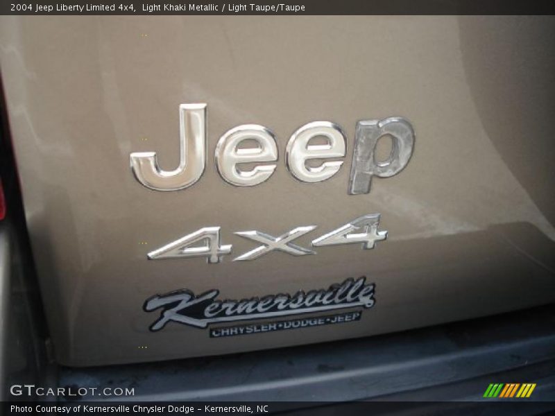 Light Khaki Metallic / Light Taupe/Taupe 2004 Jeep Liberty Limited 4x4