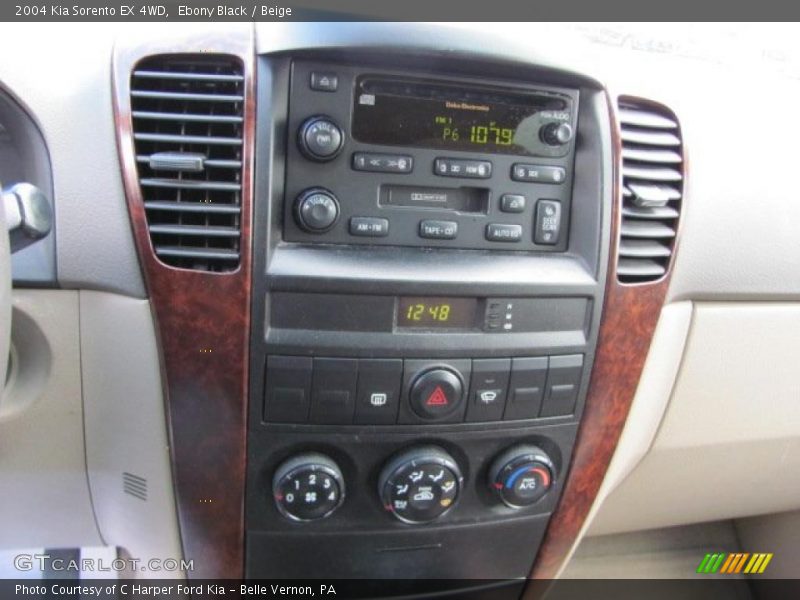 Ebony Black / Beige 2004 Kia Sorento EX 4WD