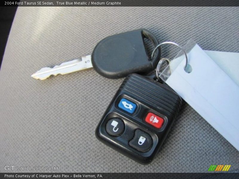 True Blue Metallic / Medium Graphite 2004 Ford Taurus SE Sedan