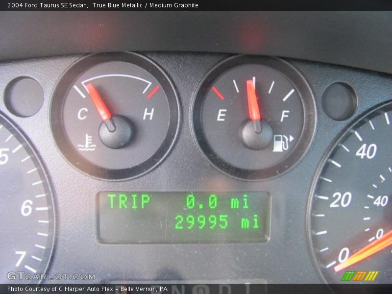 True Blue Metallic / Medium Graphite 2004 Ford Taurus SE Sedan