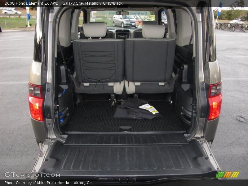  2008 Element EX AWD Trunk