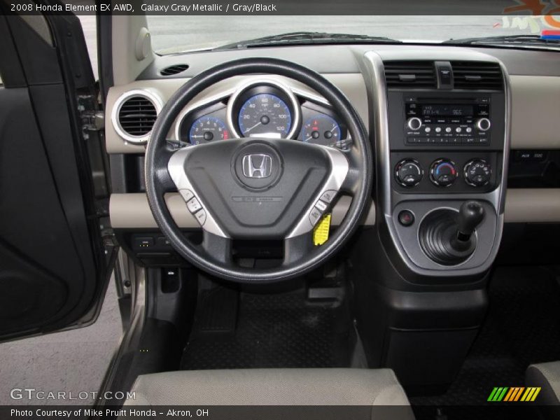 Dashboard of 2008 Element EX AWD