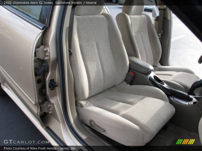 Sandstone Metallic / Neutral 2002 Oldsmobile Alero GL Sedan