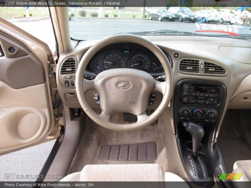 Sandstone Metallic / Neutral 2002 Oldsmobile Alero GL Sedan