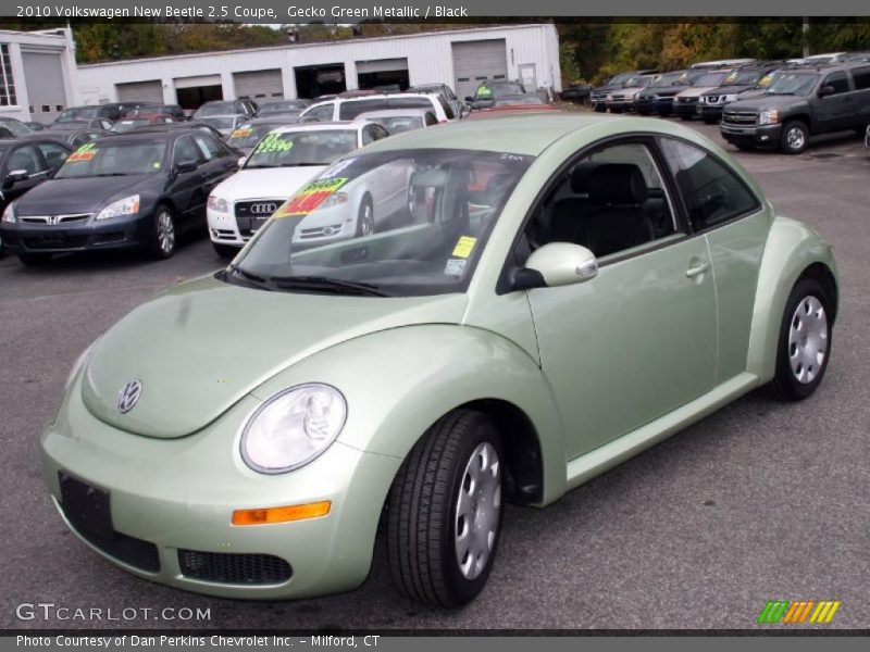 Gecko Green Metallic / Black 2010 Volkswagen New Beetle 2.5 Coupe