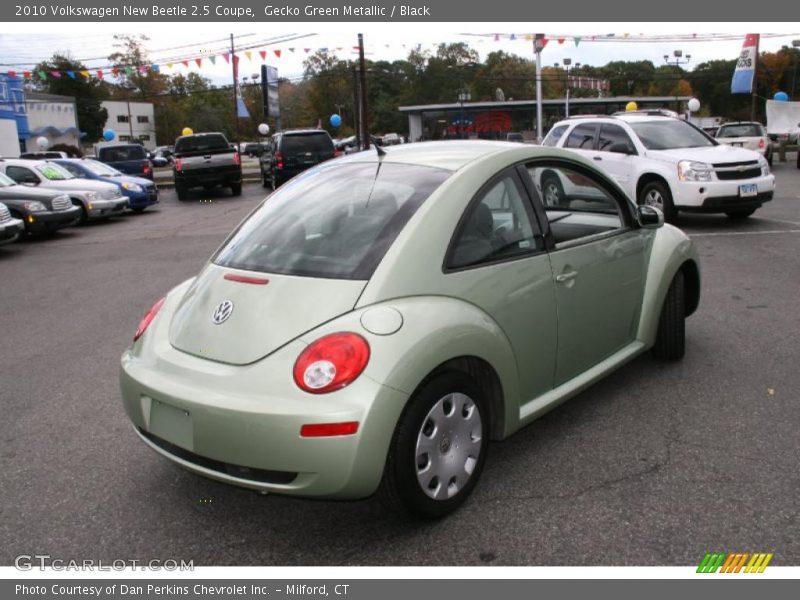 Gecko Green Metallic / Black 2010 Volkswagen New Beetle 2.5 Coupe