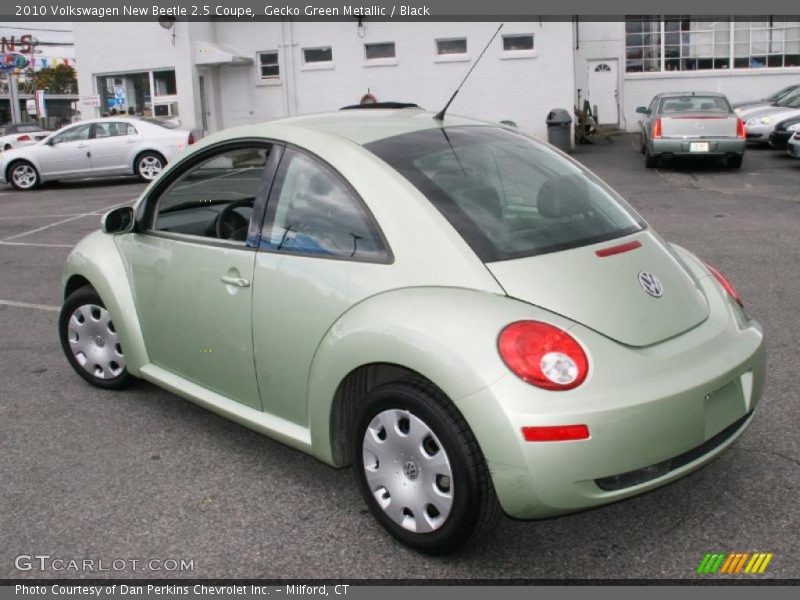 Gecko Green Metallic / Black 2010 Volkswagen New Beetle 2.5 Coupe