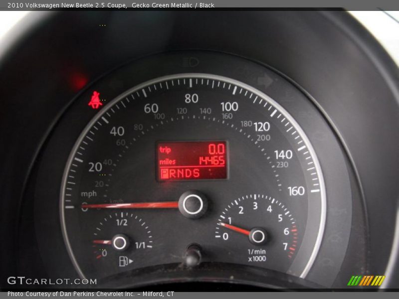 Gecko Green Metallic / Black 2010 Volkswagen New Beetle 2.5 Coupe