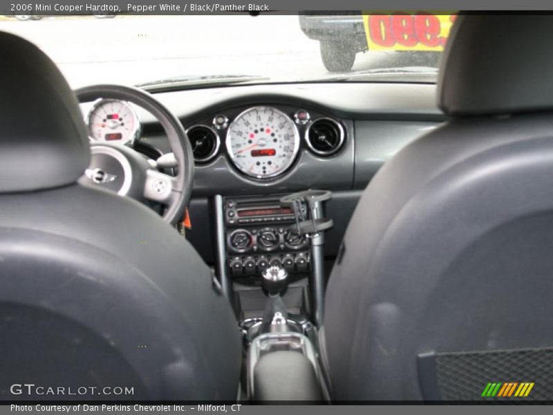 Pepper White / Black/Panther Black 2006 Mini Cooper Hardtop