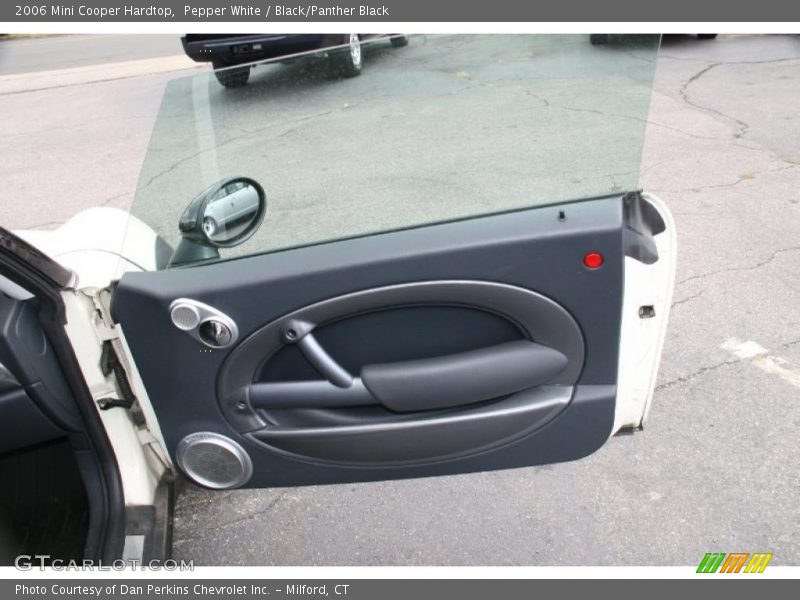 Pepper White / Black/Panther Black 2006 Mini Cooper Hardtop