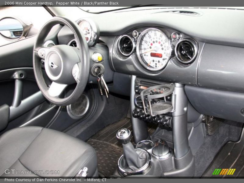 Pepper White / Black/Panther Black 2006 Mini Cooper Hardtop