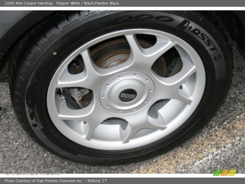 Pepper White / Black/Panther Black 2006 Mini Cooper Hardtop