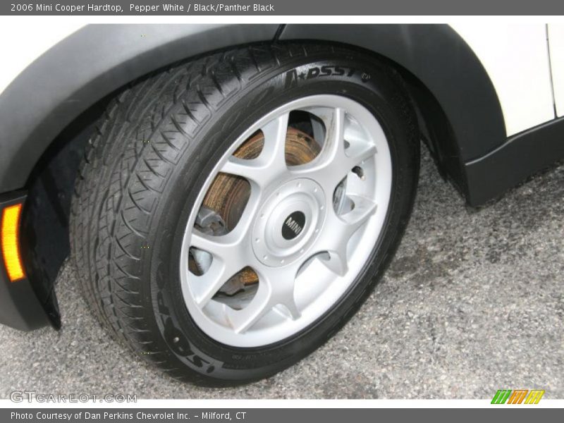 Pepper White / Black/Panther Black 2006 Mini Cooper Hardtop