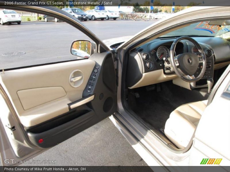 Bronzestone Metallic / Sand 2006 Pontiac Grand Prix GT Sedan