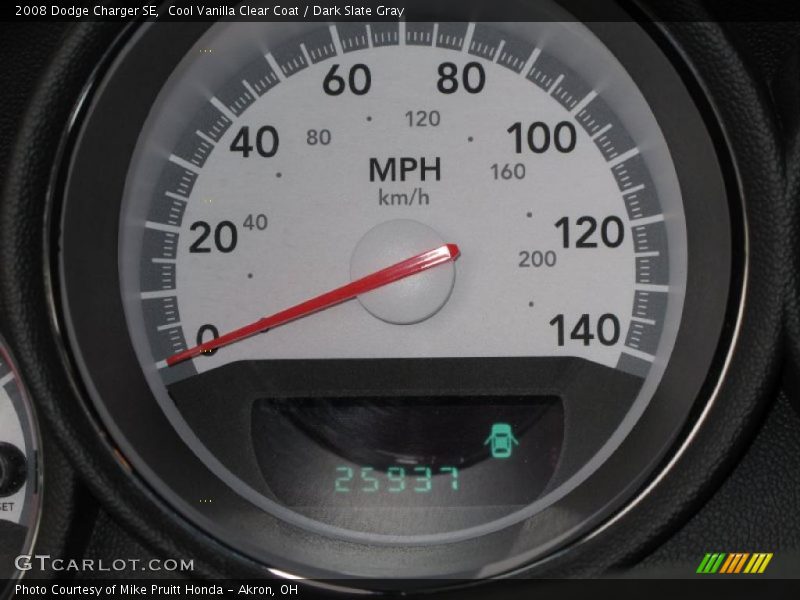 Cool Vanilla Clear Coat / Dark Slate Gray 2008 Dodge Charger SE