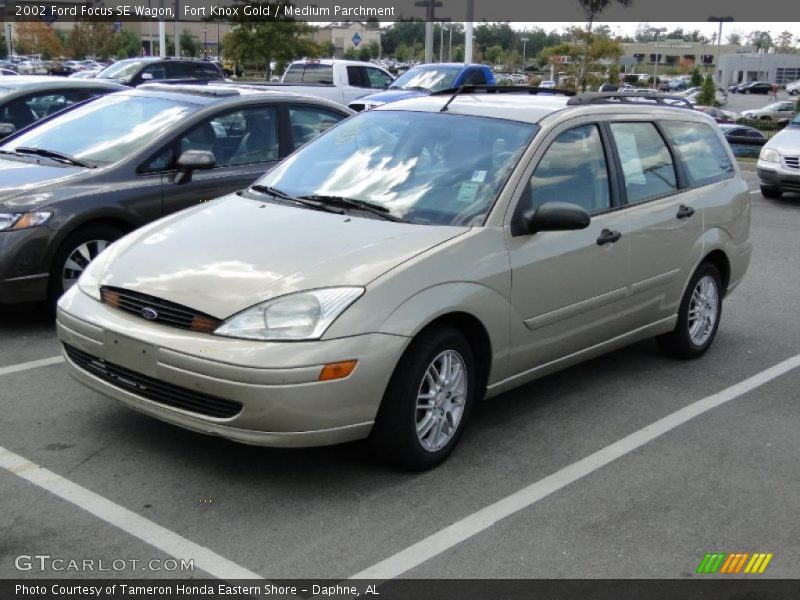 Front 3/4 View of 2002 Focus SE Wagon