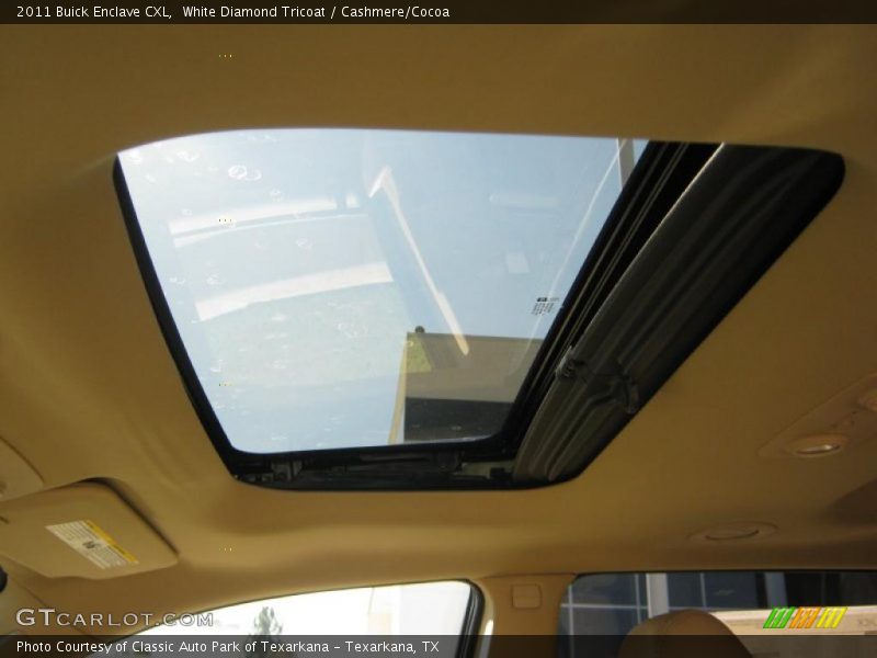 White Diamond Tricoat / Cashmere/Cocoa 2011 Buick Enclave CXL