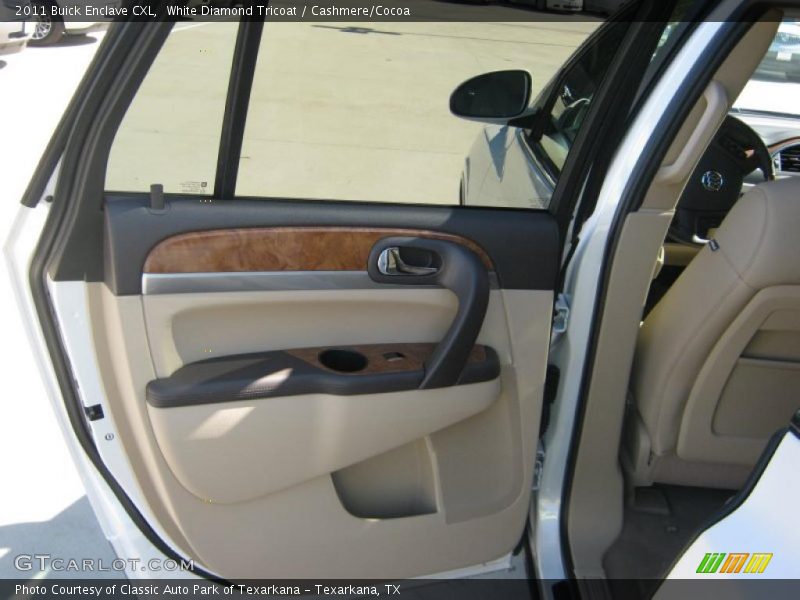 White Diamond Tricoat / Cashmere/Cocoa 2011 Buick Enclave CXL