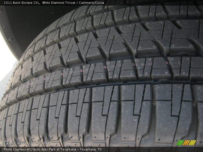 White Diamond Tricoat / Cashmere/Cocoa 2011 Buick Enclave CXL