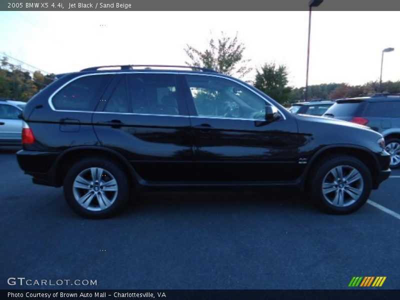 Jet Black / Sand Beige 2005 BMW X5 4.4i