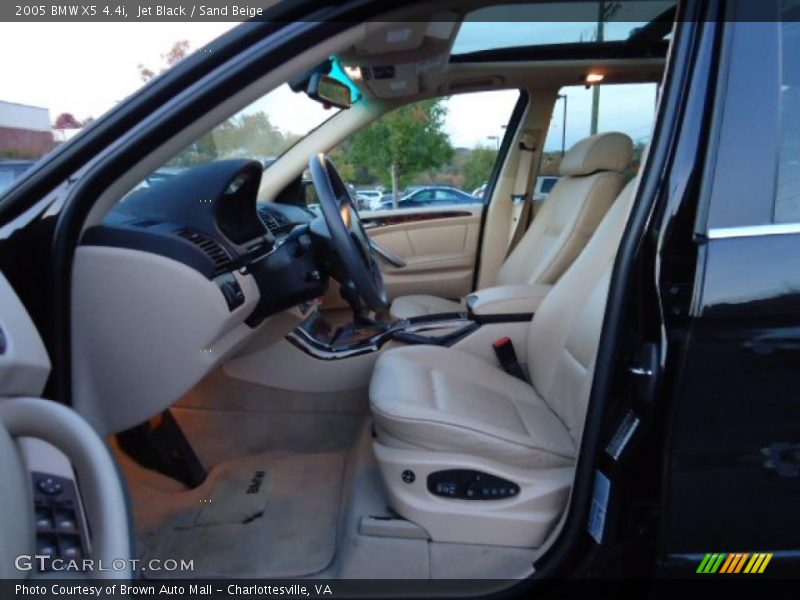 Jet Black / Sand Beige 2005 BMW X5 4.4i