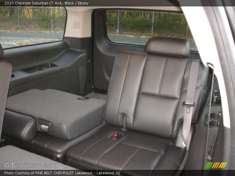  2010 Suburban LT 4x4 Ebony Interior