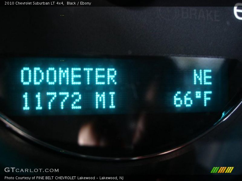 Black / Ebony 2010 Chevrolet Suburban LT 4x4