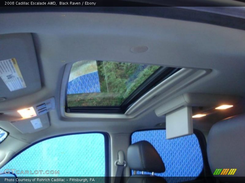 Sunroof of 2008 Escalade AWD