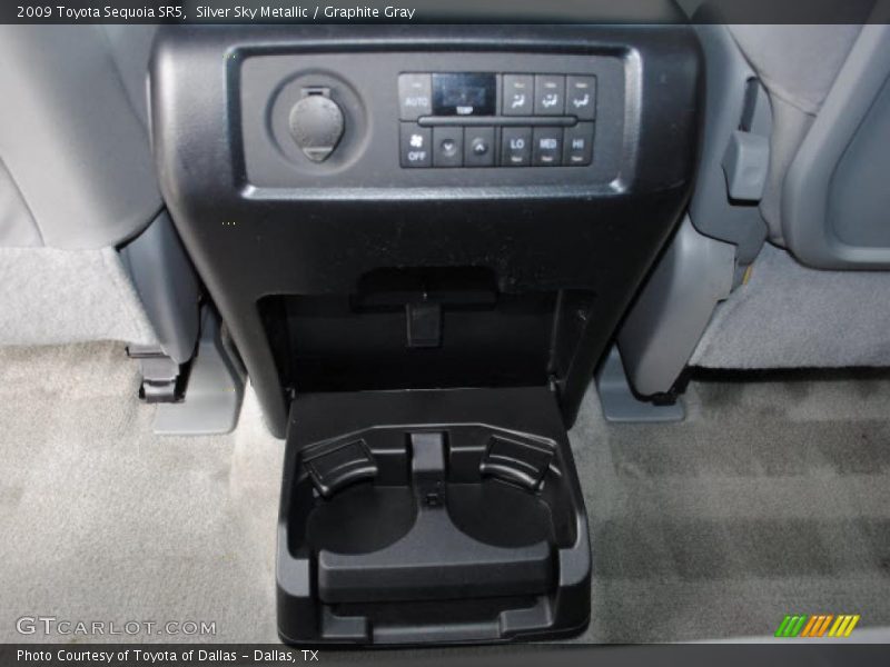 Controls of 2009 Sequoia SR5