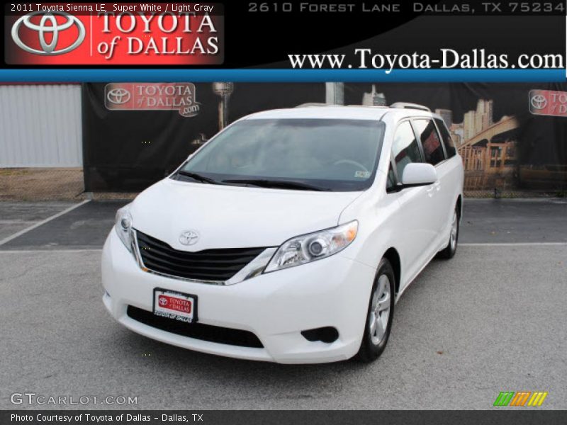 Super White / Light Gray 2011 Toyota Sienna LE