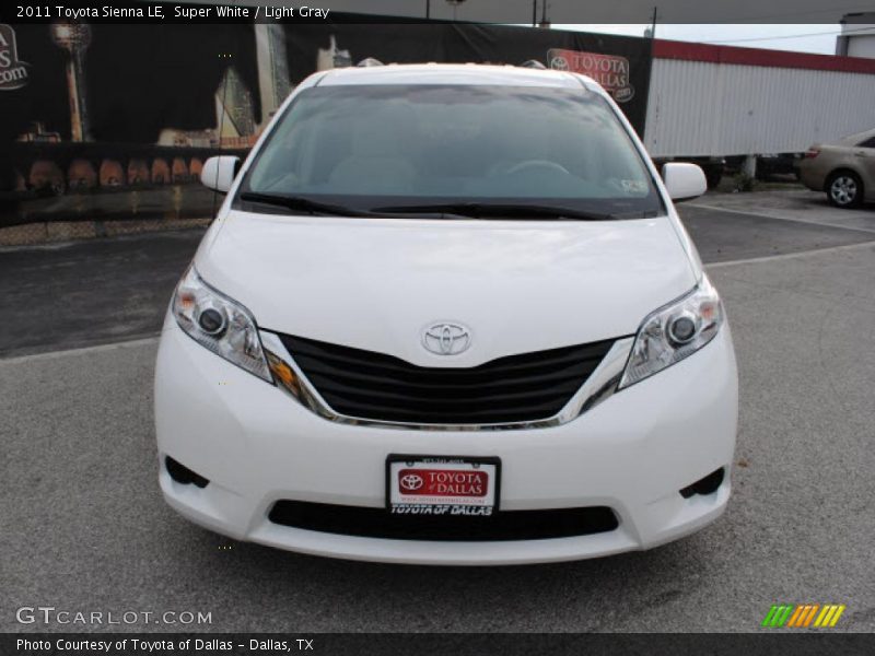 Super White / Light Gray 2011 Toyota Sienna LE