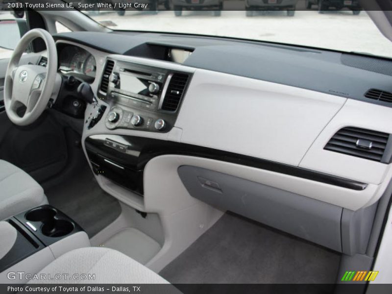 2011 Sienna LE Light Gray Interior