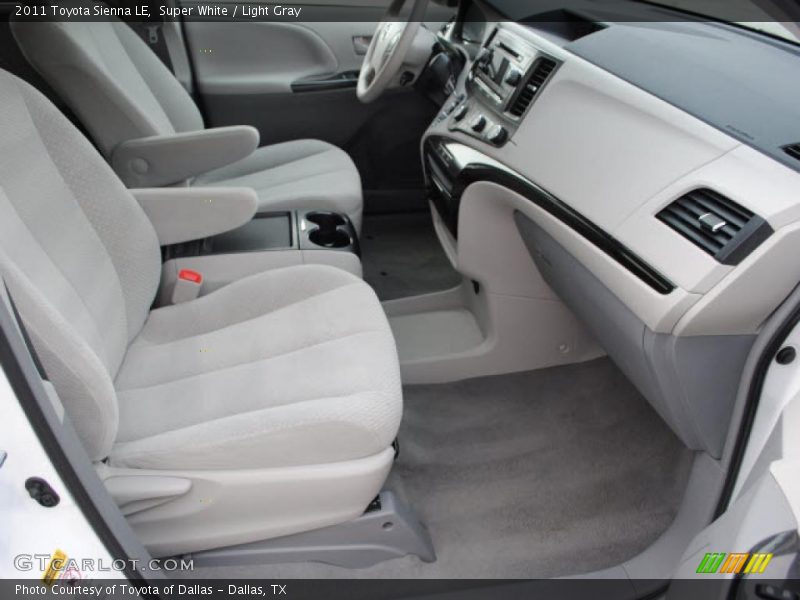  2011 Sienna LE Light Gray Interior