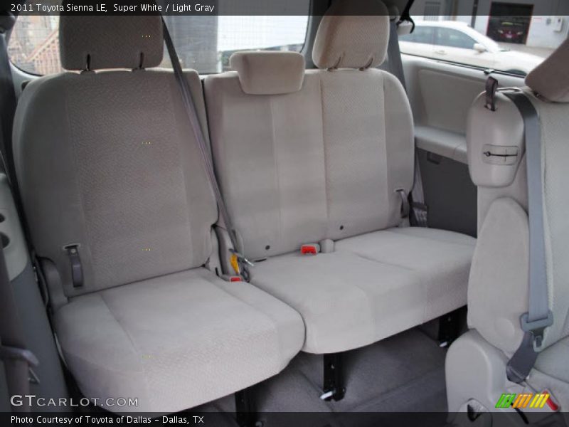  2011 Sienna LE Light Gray Interior