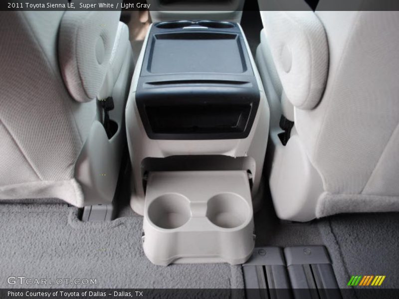 Super White / Light Gray 2011 Toyota Sienna LE