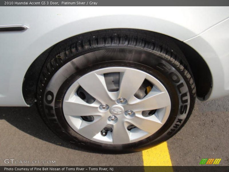 Platinum Silver / Gray 2010 Hyundai Accent GS 3 Door