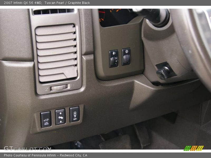 Controls of 2007 QX 56 4WD