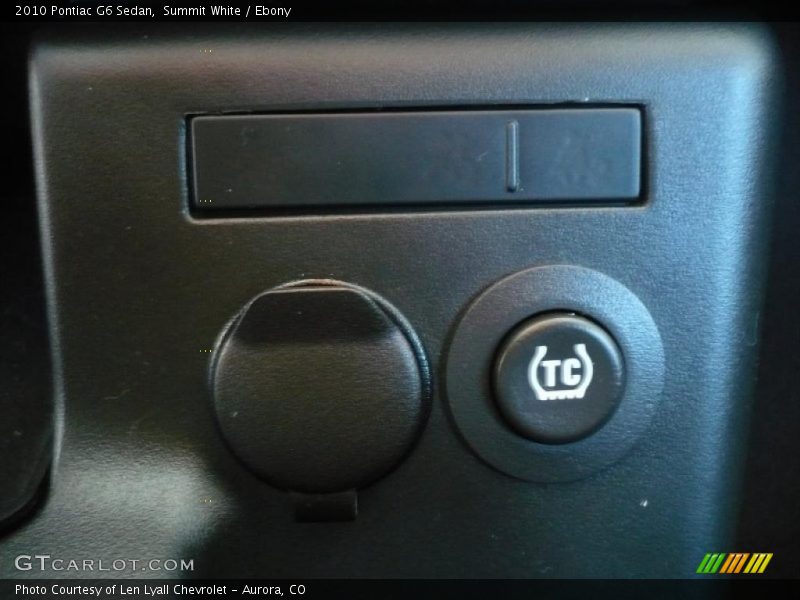 Summit White / Ebony 2010 Pontiac G6 Sedan