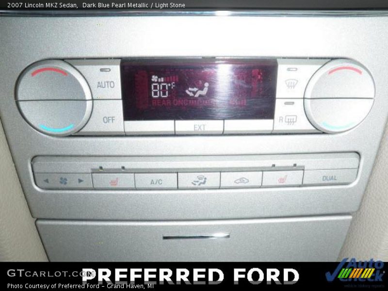 Dark Blue Pearl Metallic / Light Stone 2007 Lincoln MKZ Sedan